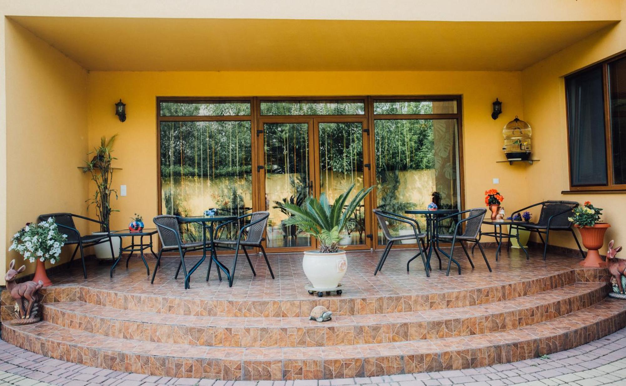 Villa Fenix Berehove  Exterior photo